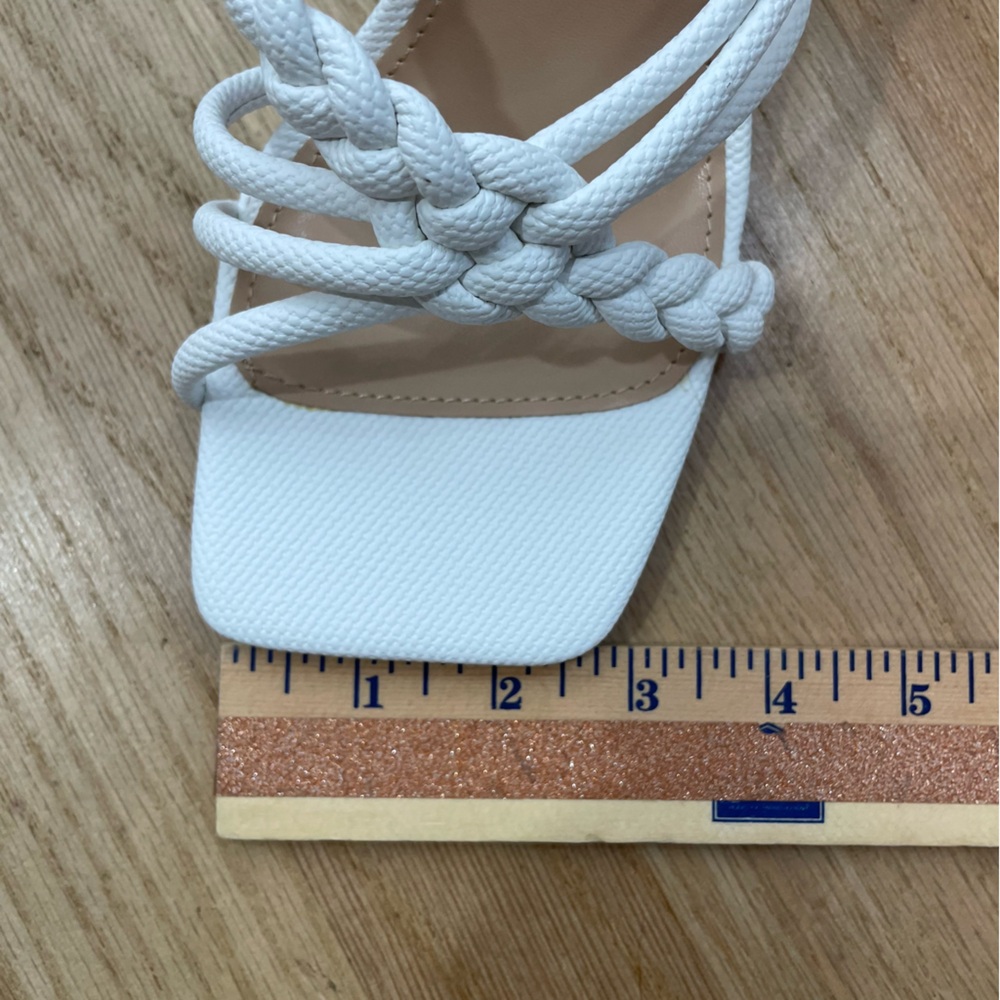 NWT NY&Co Heeled Sandal Dalia 9 Open Toe White Slip On Neutral Coastal - Picture 9 of 16